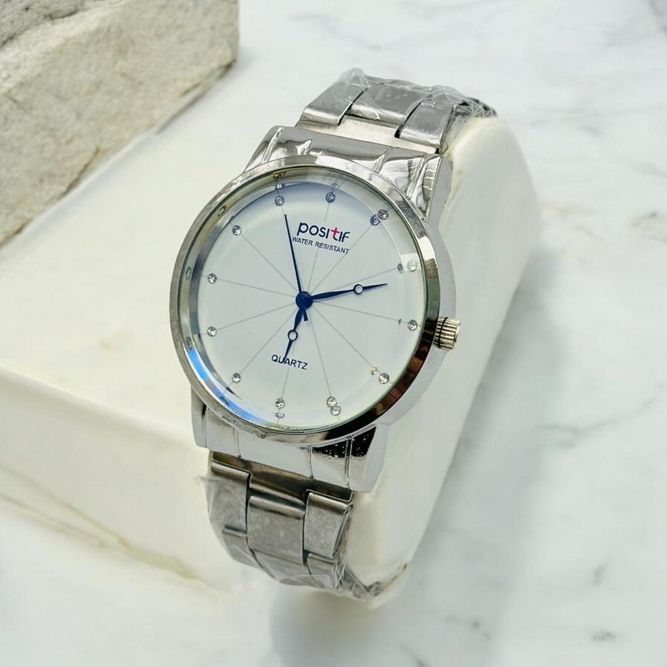 Men's Water Resistant Golden Chain Strap Quartz Watch - 1 Pc