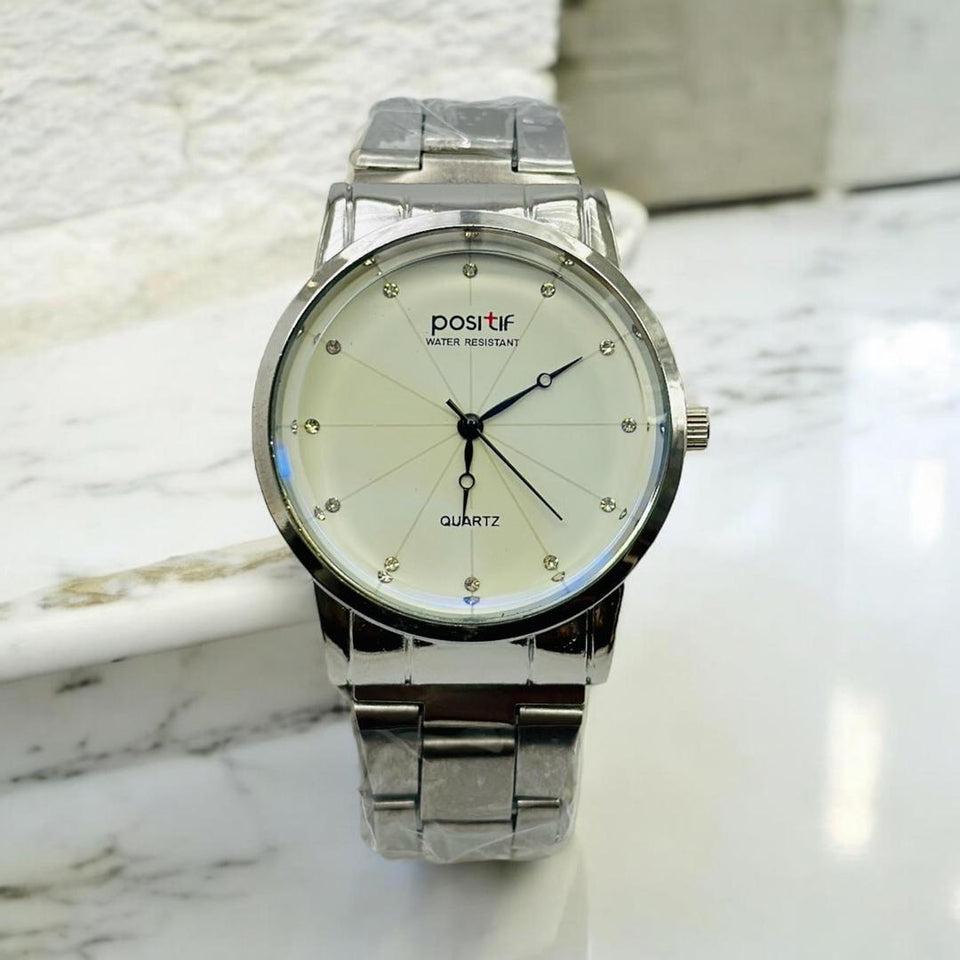Men's Water Resistant Golden Chain Strap Quartz Watch - 1 Pc